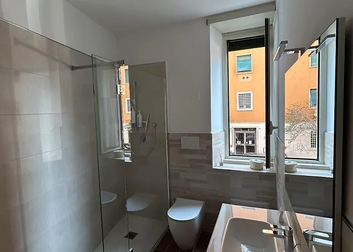 Gena Home, A Due Passi Da San Giovanni Apartament